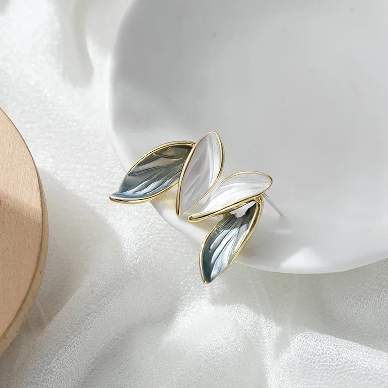 Sweet Leaf Stud Earrings For Women Fresh Blue And White Plant Ear Stud Exquisite Metal Style Earrings Elegant Jewelry Gift